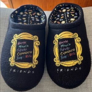 Friends Black slip on slippers; Women’s Small